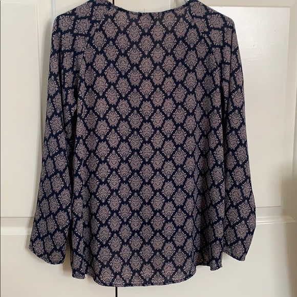 Boutique Blouse - Picture 4 of 4